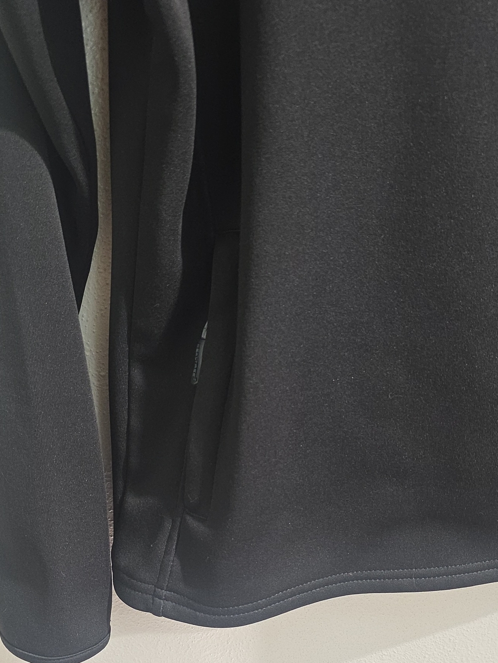 Realtree Performance Hoodie - Picture 4 of 8